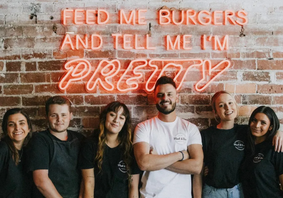 Restoke Systemizes Meet & Bun with Stock, Food Costing and Team Management Solutions